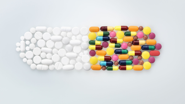 French finance minister criticises Sanofi's $20 bln USA investment decision