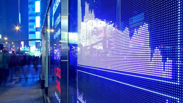 Lloyds Banking Group Confirms Guidance as Interest Income Holds Up