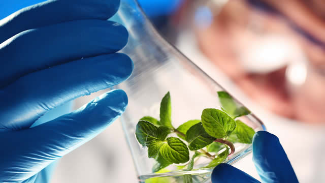 Sarepta Stock Drops After Downgrade and FDA Probe. The Crisis Explained.